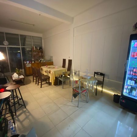 Sleep Break Hostel Sathon Bangkok Zewnętrze zdjęcie